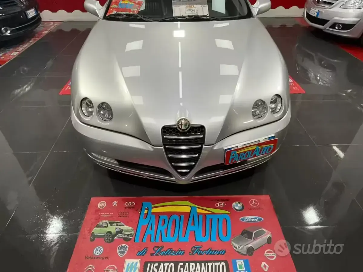 Usata Alfa Romeo GTV 150 CV (110 kW) 2002 Grigio Coupé