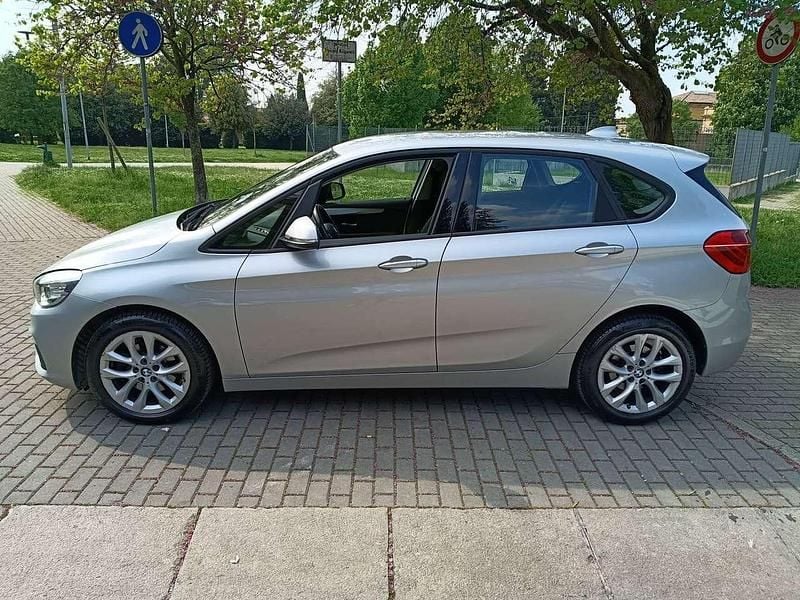 Usata BMW 218 Active Tourer Luxury Line 150 CV (110 kW) 2016 Argento Monovolume