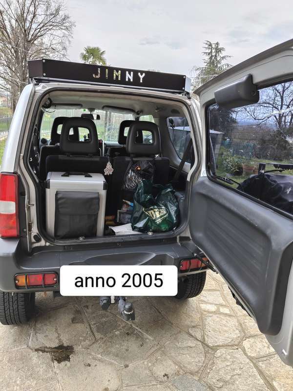 Usato 2005 Suzuki Jimny 1.3 Benzin 86 CV (8.900 €)