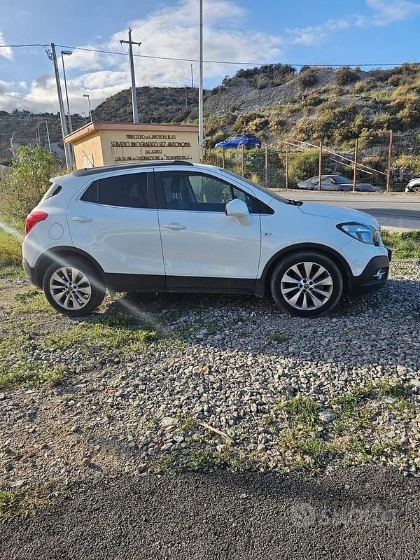 Usata Opel Mokka Cosmo 140 CV (102 kW) 2015 Bianco SUV