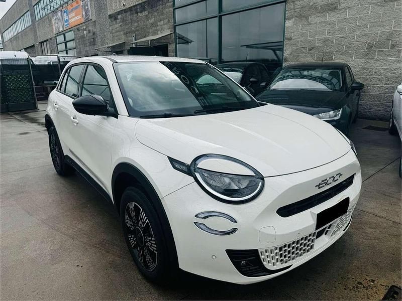 Nuova Fiat 600 Icon 101 CV (74 kW) 2025 Bianco SUV