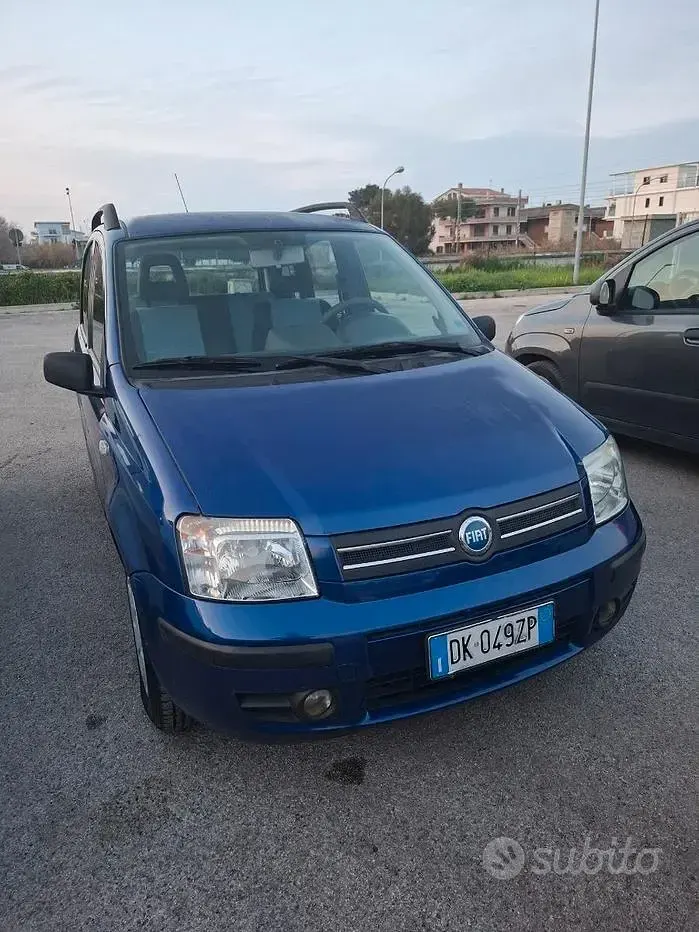 Usata Fiat Panda 69 CV (50 kW) 2007 Blu Utilitaria