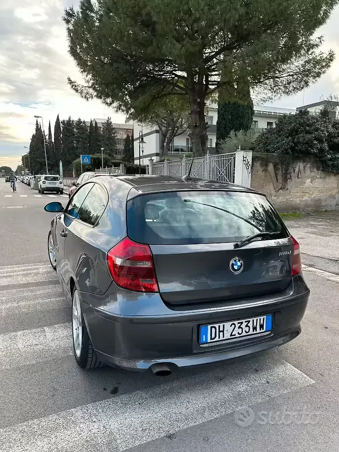 Usata BMW 118 143 CV (105 kW) 2007 Utilitaria