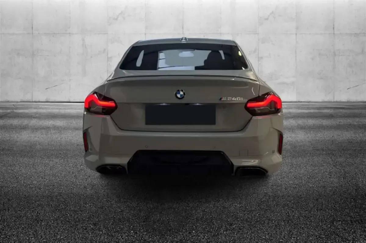 Usata BMW M240i 374 CV (275 kW) 2025 Grigio Coupé
