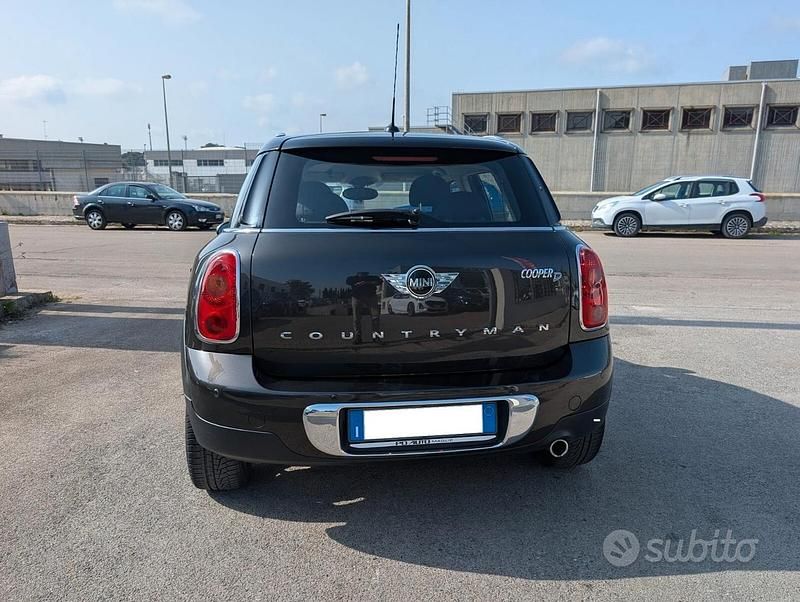 Usata Mini Cooper D Countryman Business 111 CV (81 kW) 2015 Marrone SUV