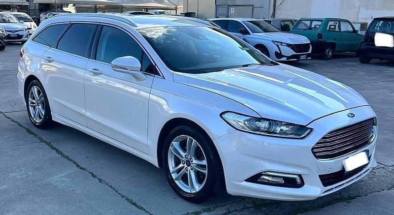 Occasion Ford Mondeo Vignale 150 ch (110 kW) 2018 Blanc Break