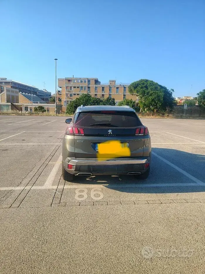 Usata Peugeot 3008 120 CV (88 kW) 2018 Verde SUV