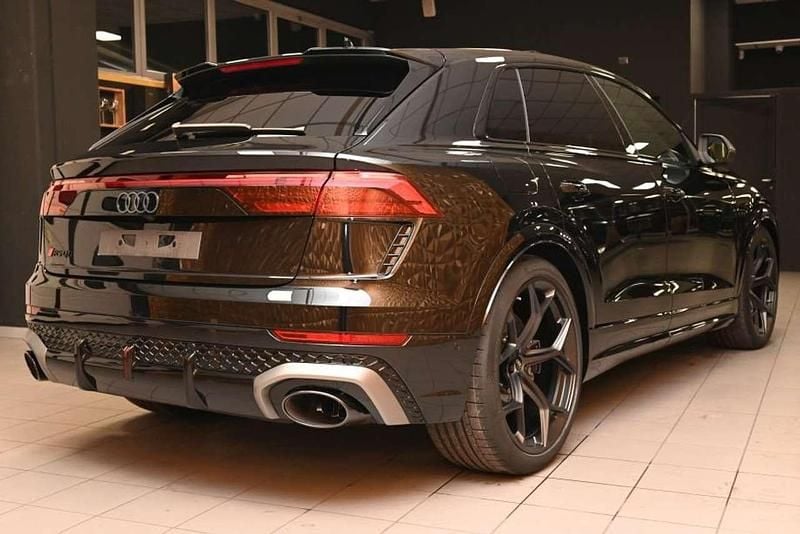 Nuova Audi RS Q8 Performance 640 CV (470 kW) 2025 Nero mythos met./rs nido d'ape SUV