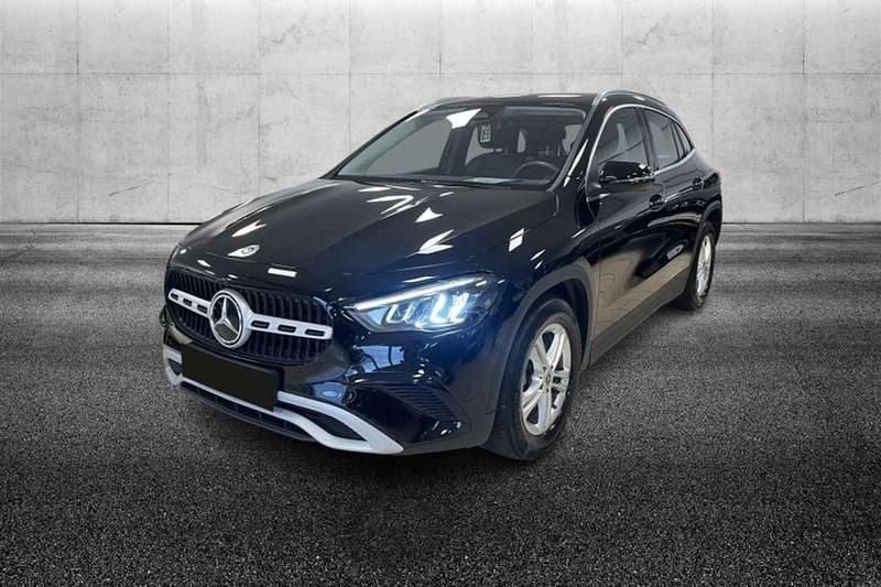 Usata Mercedes GLA180 Advanced Plus 136 CV (100 kW) 2023 Nero SUV