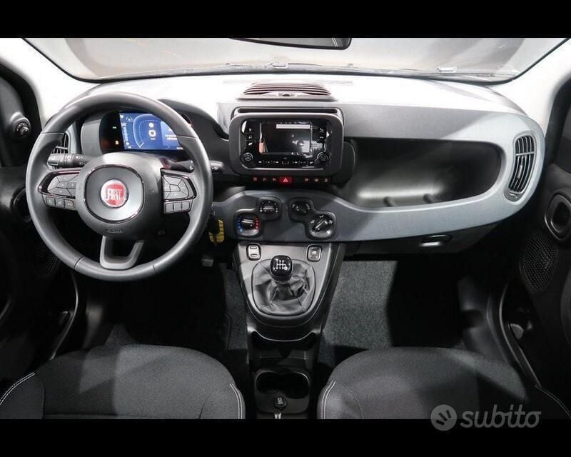 Usata Fiat Panda S 70 CV (51 kW) 2024 Nero Utilitaria