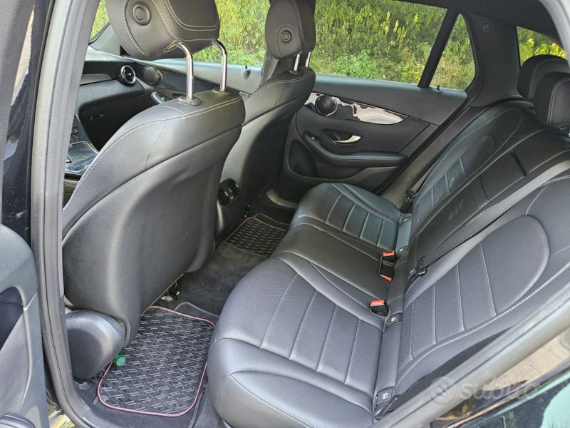 Usata Mercedes GLC250 211 CV (155 kW) 2019 Nero SUV