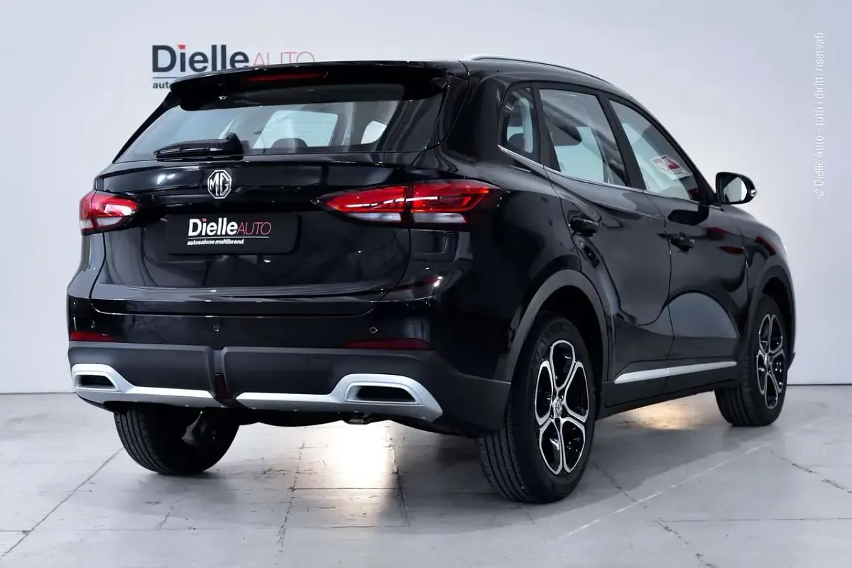 Nuova MG ZS Comfort 116 CV (85 kW) 2026 Pebble black SUV