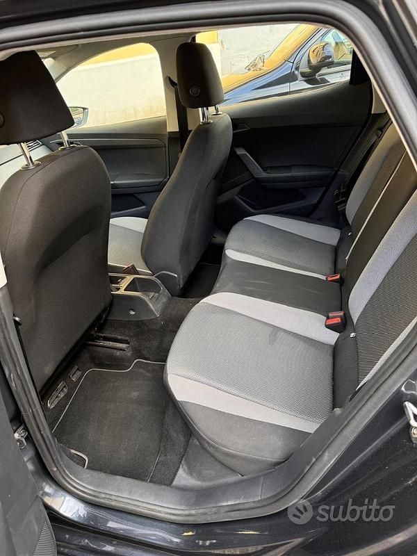 Usata Seat Ibiza 75 CV (55 kW) 2020 Grigio Utilitaria