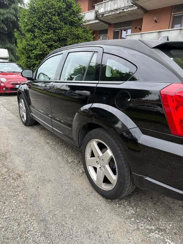 Usata Dodge Caliber 140 CV (102 kW) 2007 Nero Utilitaria