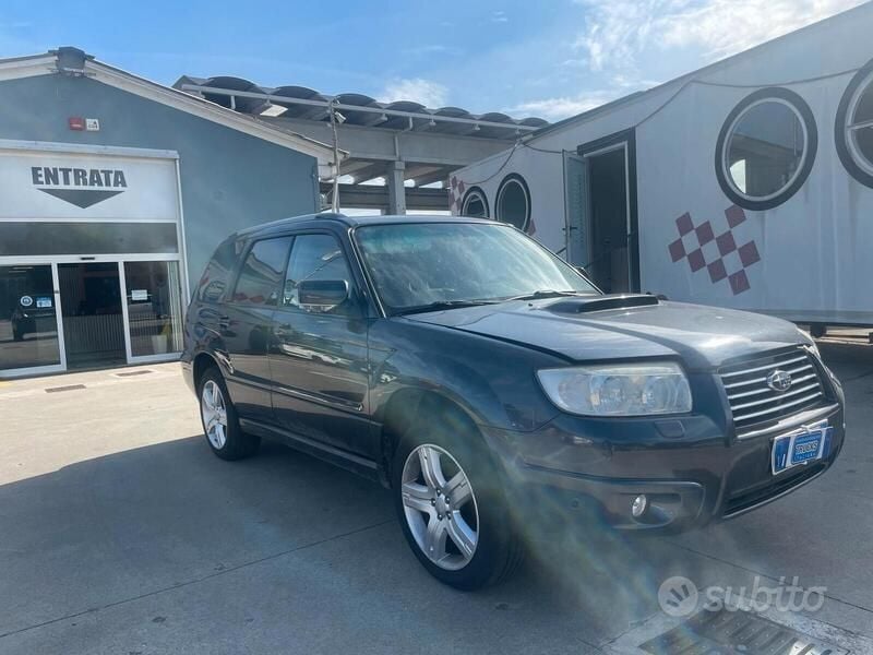 Usata Subaru Forester 230 CV (169 kW) 2007 Nero SUV
