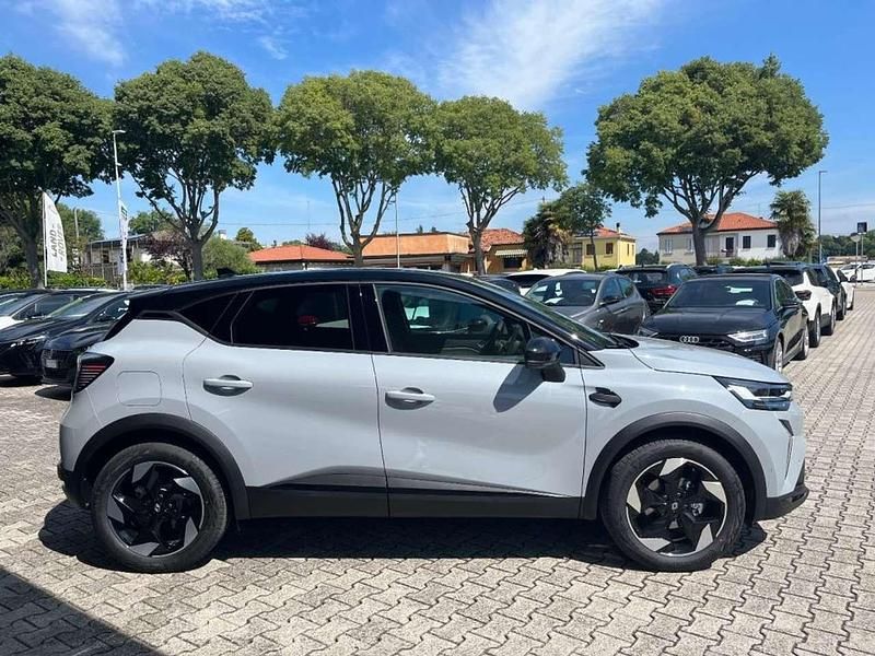Nuova Renault Captur Techno 101 CV (74 kW) 2025 Grigio SUV