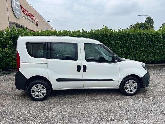 Usata Fiat Doblò 95 CV (69 kW) 2019 Bianco Monovolume