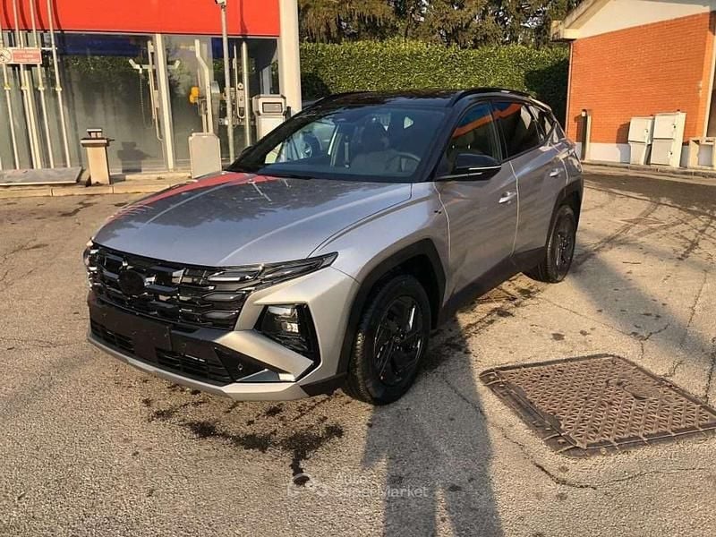 Nuova Hyundai Tucson 179 CV (131 kW) 2026 Vari colori SUV