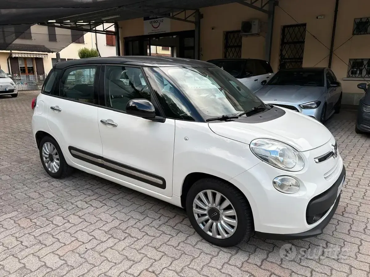 Usata Fiat 500L Lounge 84 CV (61 kW) 2014 Bianco Monovolume