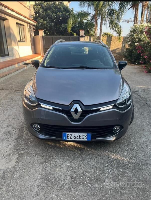 Usata Renault Clio GrandTour 90 CV (66 kW) 2015 Grigio Station wagon