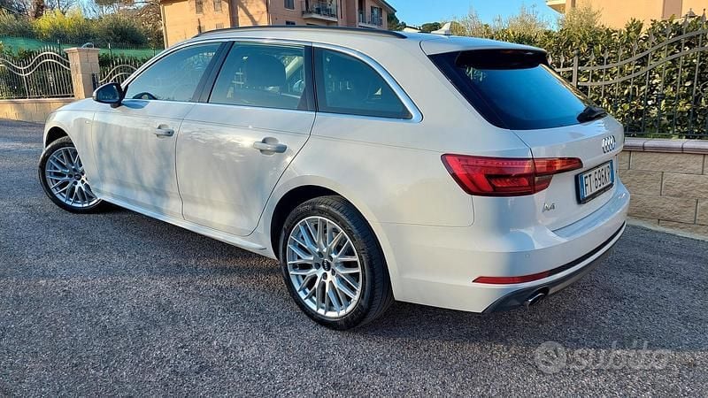 Usata Audi A4 S-Line 150 CV (110 kW) 2017 Bianco Station wagon