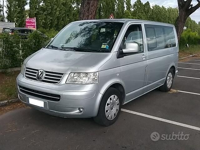 Usata VW Multivan Comfortline 130 CV (95 kW) 2005 Grigio Furgone