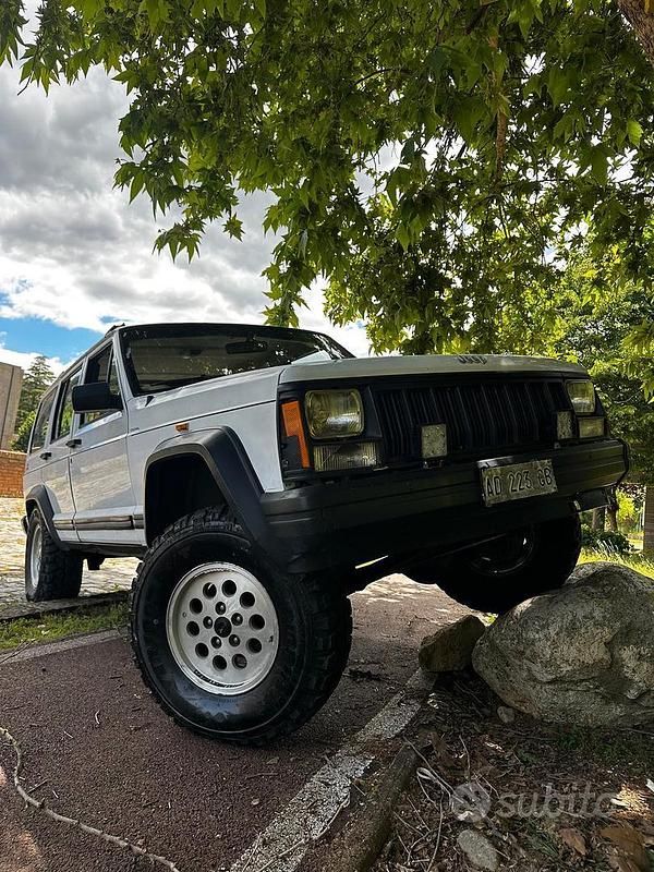 Usata Jeep Cherokee 116 CV (85 kW) 1995 Bianco SUV