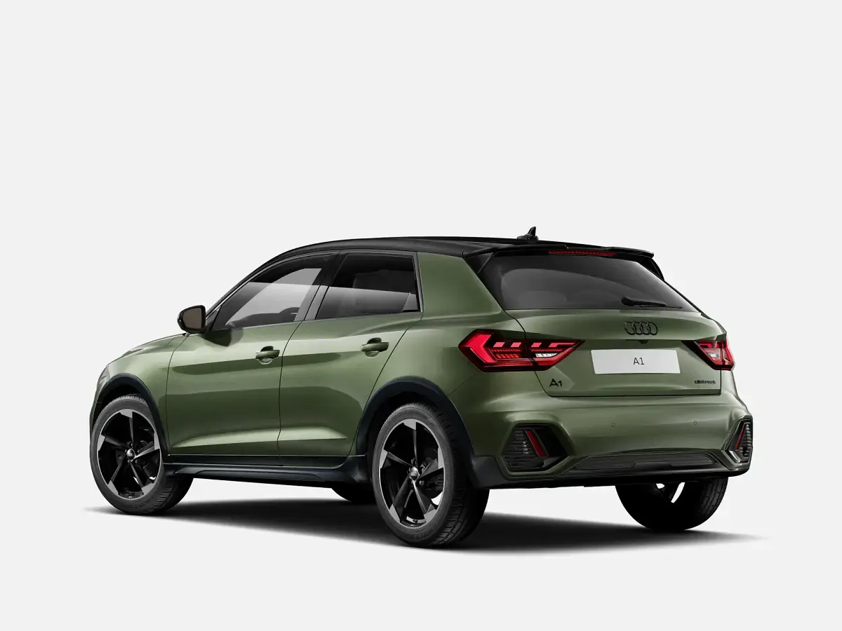 Nuova Audi A1 Ambiente 116 CV (85 kW) 2026 Verde district metallizzato SUV