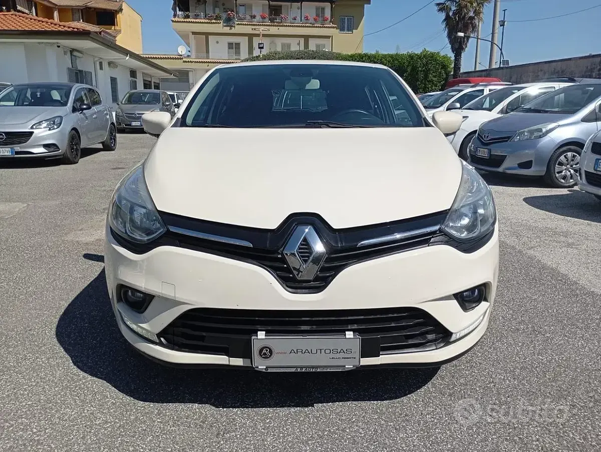 Second-hand Renault Clio IV 90 CP (66 kW) 2017 Bej Berlinǎ