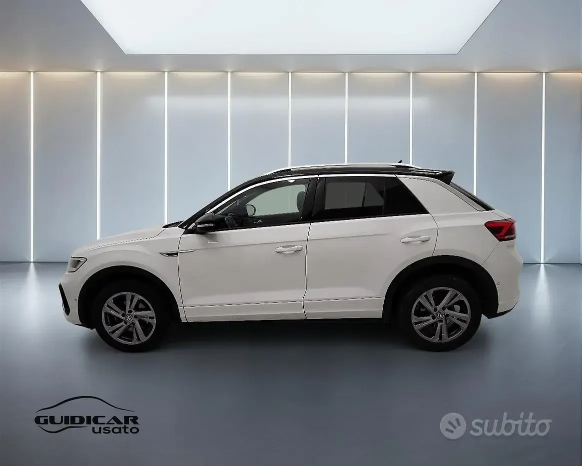 Usata VW T-Roc R-line 150 CV (110 kW) 2023 Bianco SUV