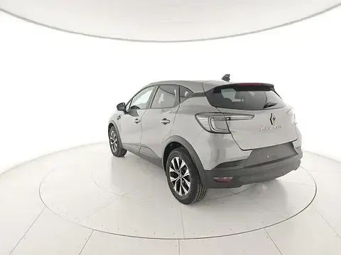Uusi Renault Captur Evolution 101 HP (74 kW) 2026 Harmaa Katumaasturi