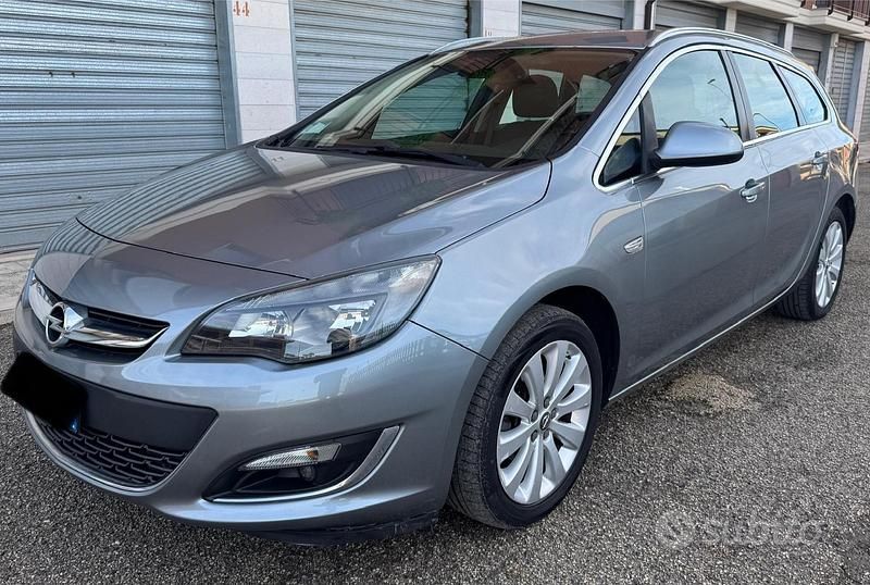 Usata Opel Astra 140 CV (102 kW) 2016 Grigio Station wagon