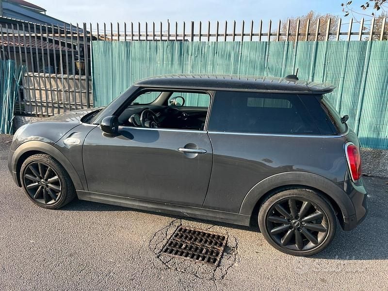 Usata 2015 Mini Cooper S Utilitaria | 15.000 € (Ottimo prezzo) - Immagine 1/4