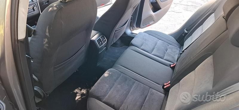 Usata VW Golf VI 122 CV (89 kW) 2011 Grigio Utilitaria