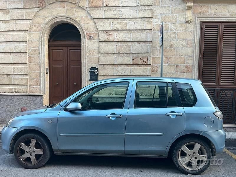 Usata Mazda 2 53 CV (38 kW) 2007 Berlina