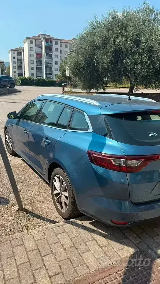 Usata Renault Mégane GrandTour 116 CV (85 kW) 2019 Bluazzurro Station wagon