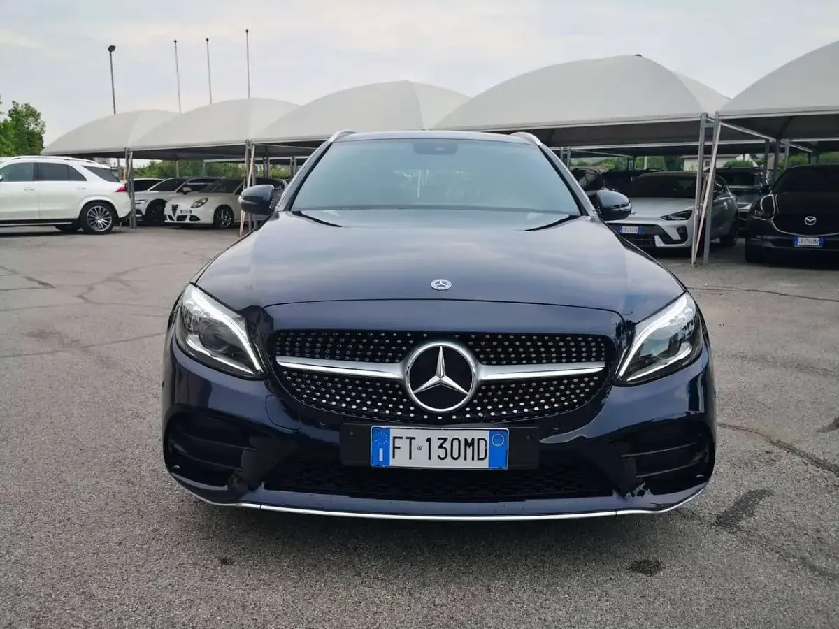 Usata Mercedes C220 Premium 194 CV (142 kW) 2019 Blu/azzurro Station wagon