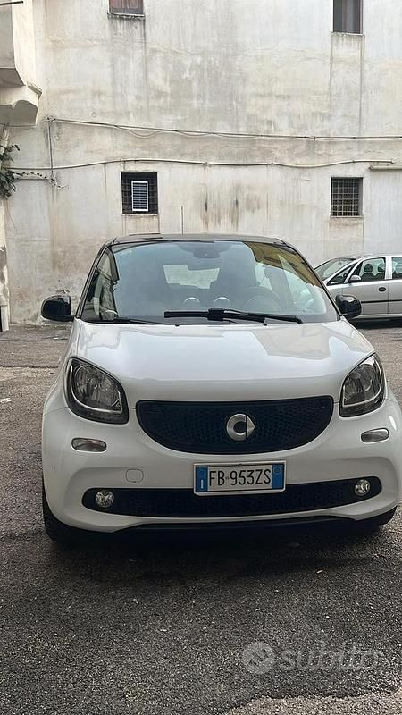 Usata Smart ForFour 2016 Bianco Utilitaria