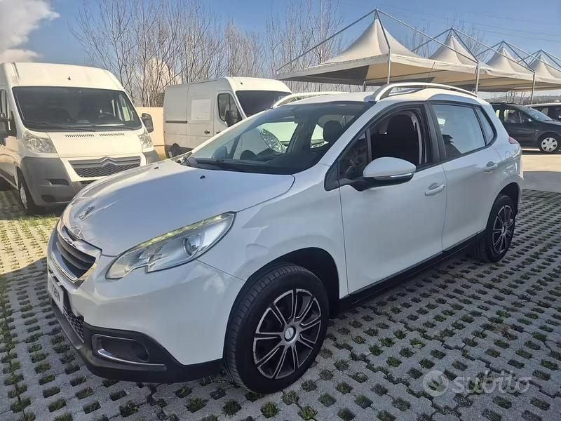 Usata Peugeot 2008 Allure 82 CV (60 kW) 2014 Bianco SUV