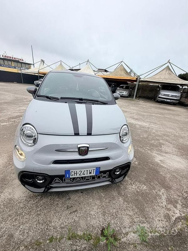 Usata Abarth 595 145 CV (106 kW) 2022 Grigio Berlina
