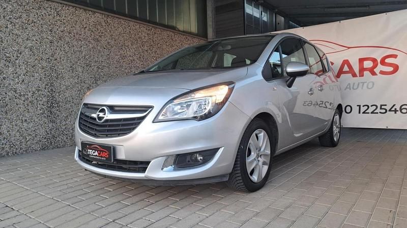 Usata Opel Meriva Design Edition 95 CV (69 kW) 2017 Argento Monovolume
