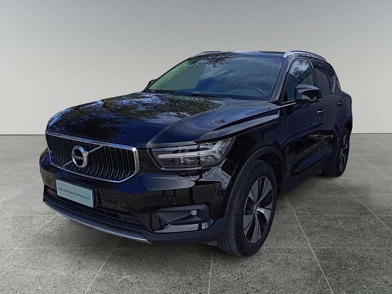 Usata Volvo XC40 Momentum 163 CV (119 kW) 2021 Nero SUV