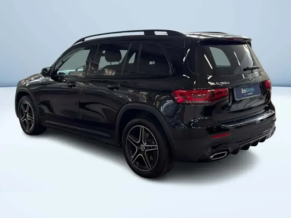 Usata Mercedes GLB180 Premium 116 CV (85 kW) 2023 Nero SUV