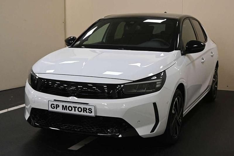 Usata Opel Corsa GS Line 101 CV (74 kW) 2024 Bianco