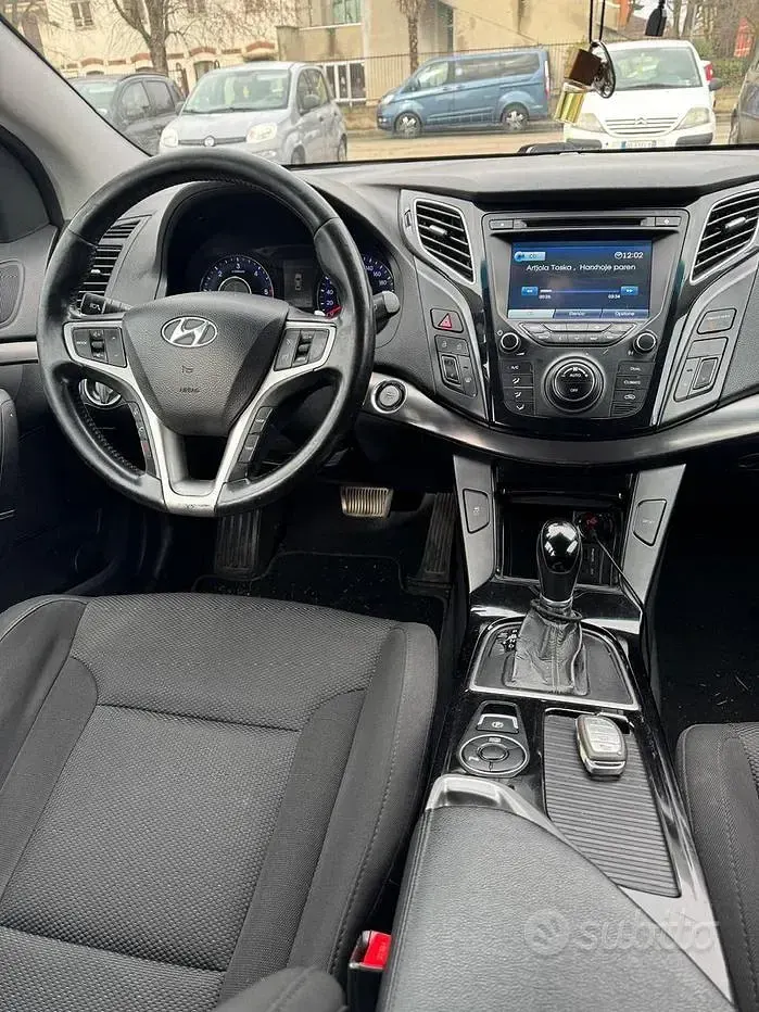 Usata Hyundai i40 136 CV (100 kW) 2012 Bianco Berlina