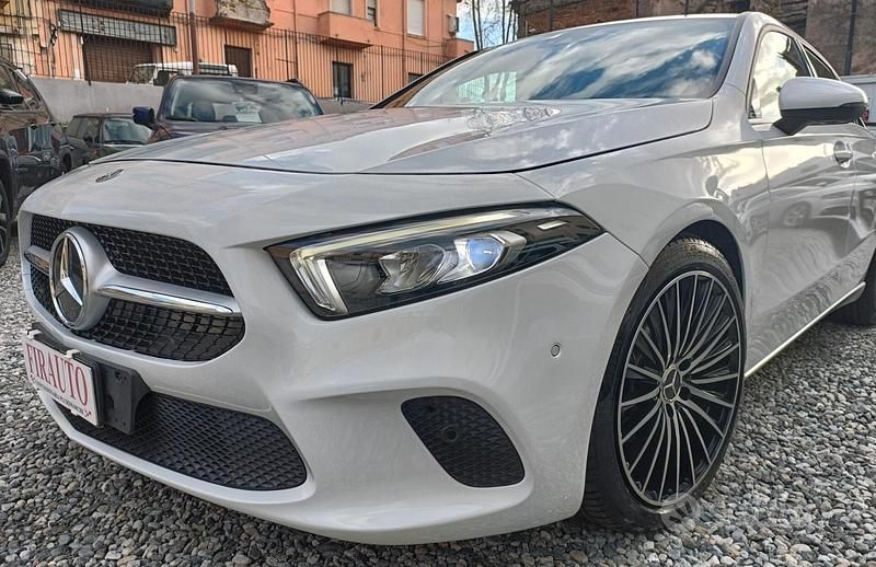 Usata Mercedes A180 Executive 115 CV (84 kW) 2019 Bianco Berlina