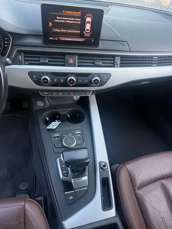 Usata Audi A5 Sportback Sport 150 CV (110 kW) 2019 Verde Utilitaria