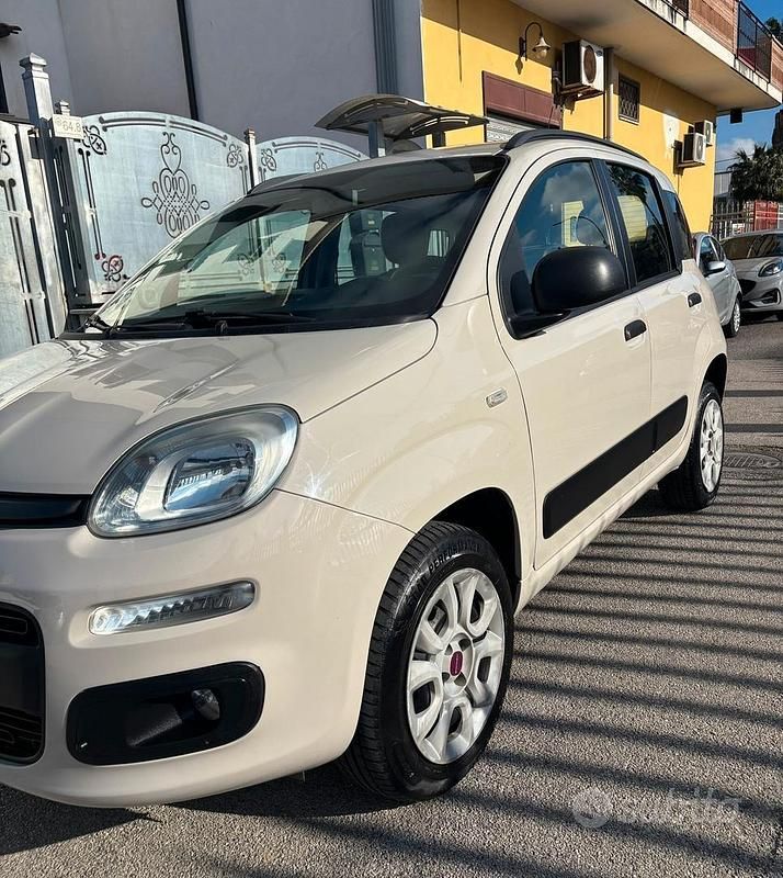 Usata Fiat Panda Lounge 84 CV (61 kW) 2013 Beige Utilitaria
