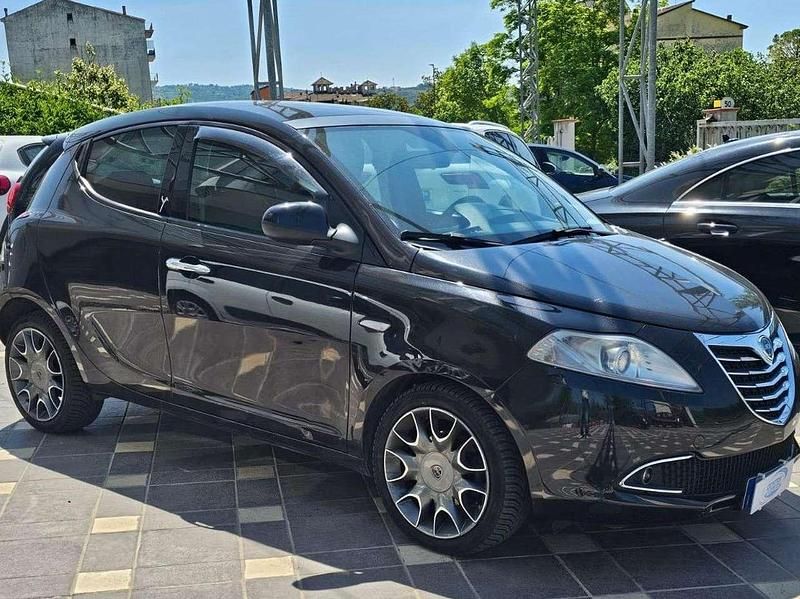 Usata Lancia Ypsilon S 95 CV (69 kW) 2011 Nero Utilitaria