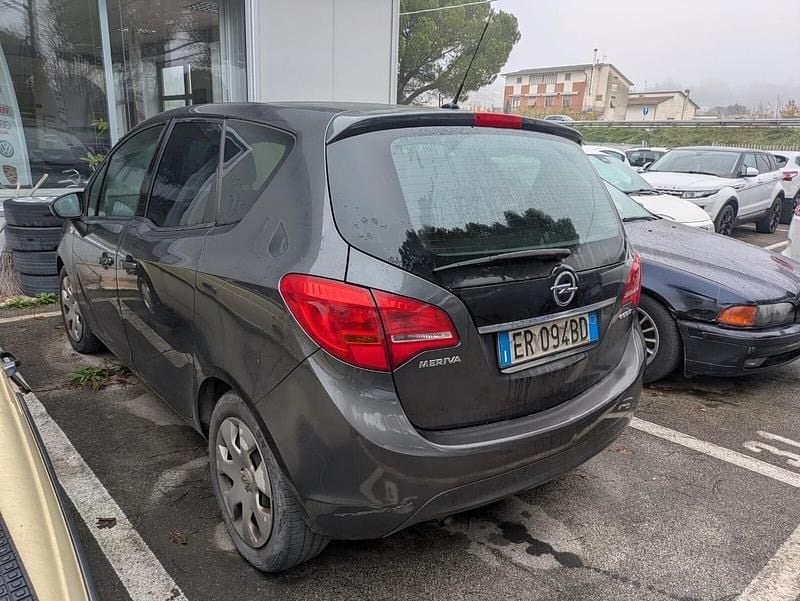 Usata Opel Meriva Cosmo 95 CV (69 kW) 2013 Grigio Monovolume